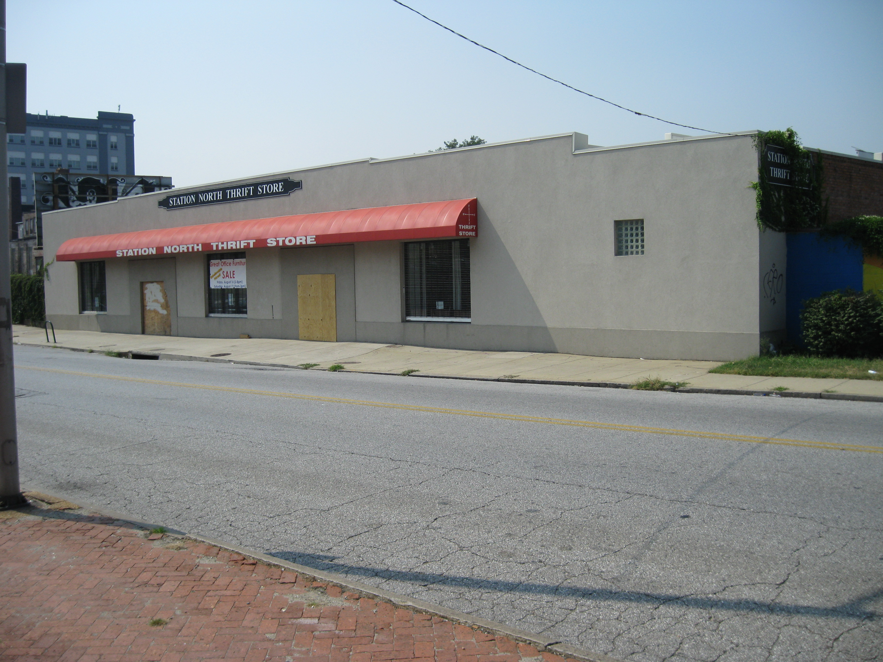 station_north_thrift_store_2013.jpg