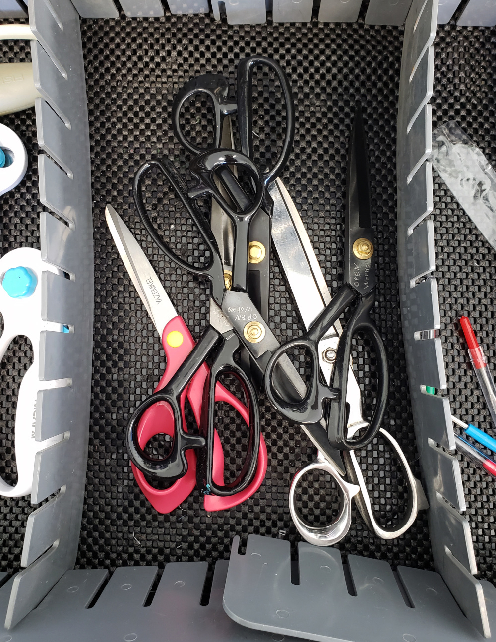 textiles_notions_shears.jpg